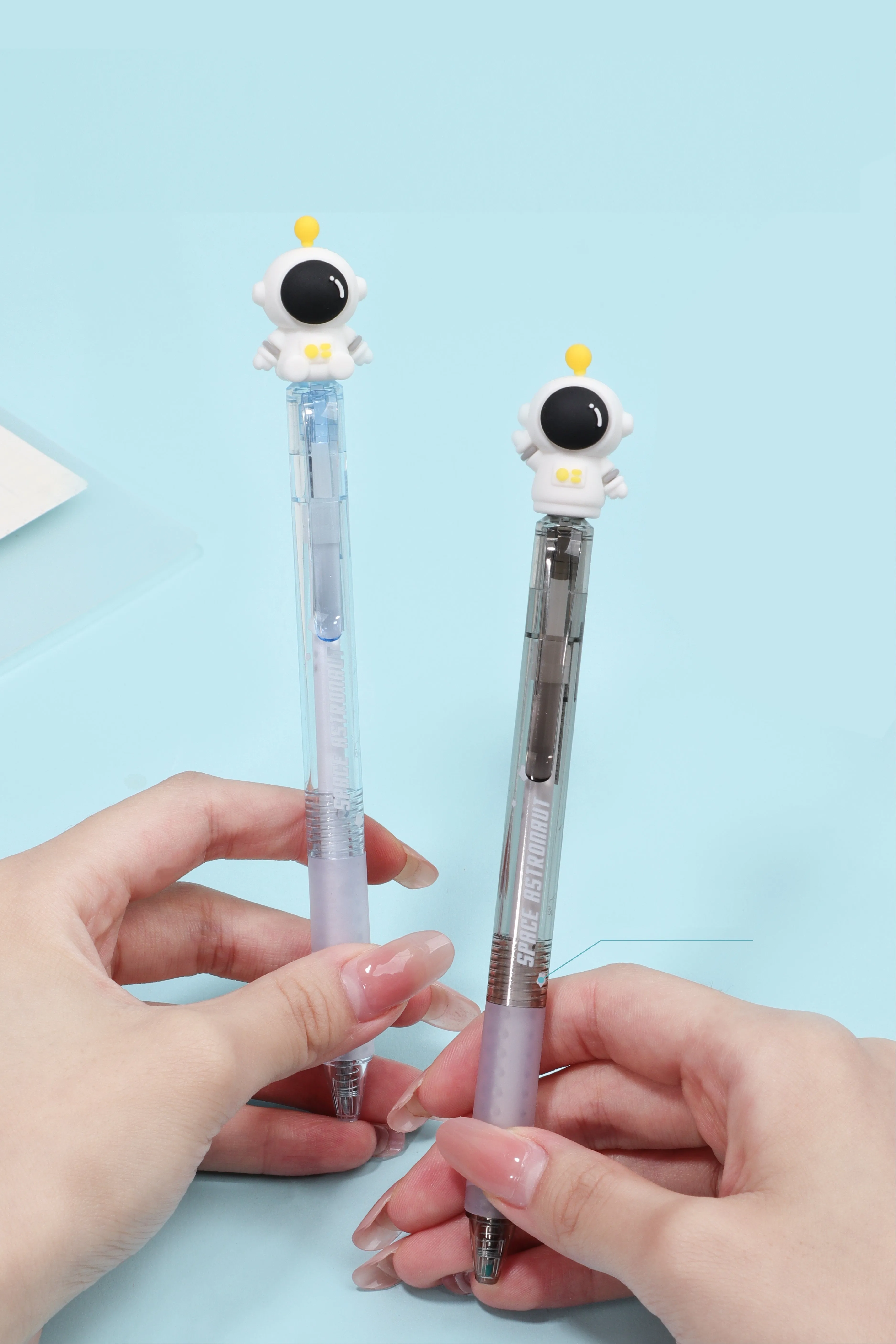 22615 ASTRONAUT RETRACTABLE GEL PEN-24