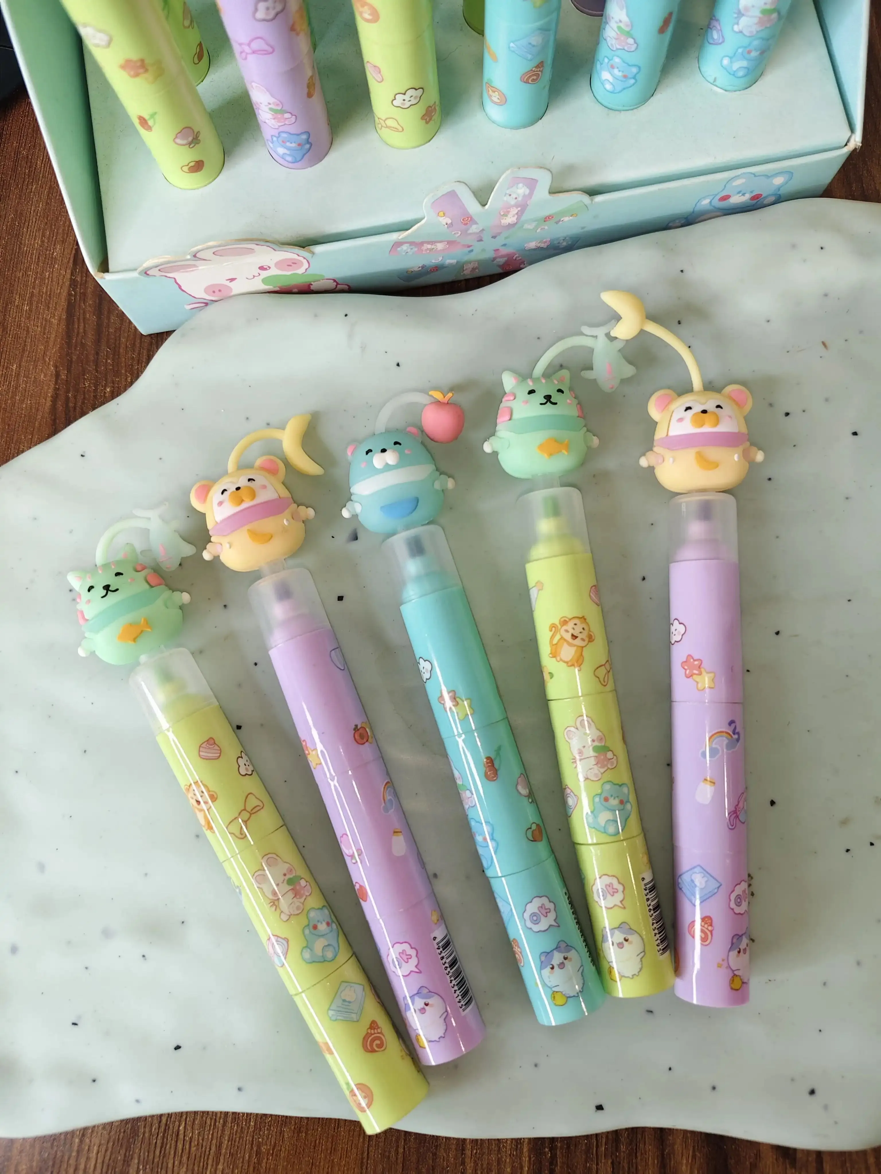 3 in 1 cartoon highlighters
